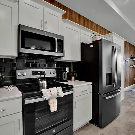 2 Bedrooms- 2 Bathrooms- Storey Lake 3191-405 Pc
